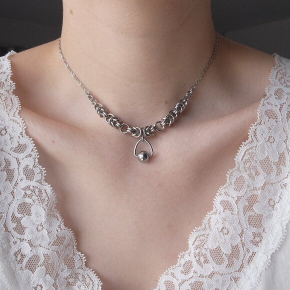 Gothic hematite dangly silver chainmaille choker necklace - Picture 3 of 9